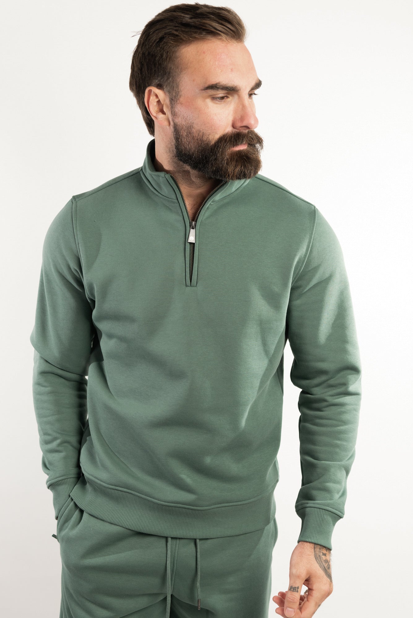 Dark Forest Green 1/4 zip made from sustainable eco-friendly materials